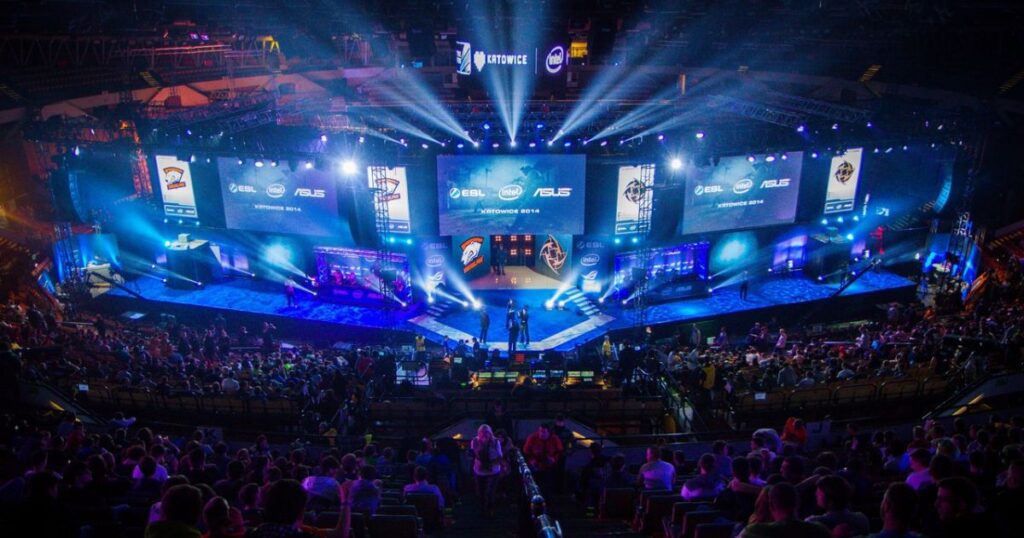 Behind the Scenes of eSports Events: True Sports Insights